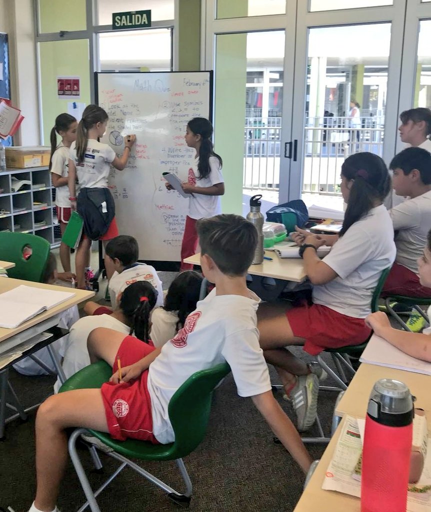 CountryDayCR's tweet photo. Students became teachers for a group quiz in 4D! #CDSlearning @CassandraBruin1 @Jackwyoung12 https://t.co/5jBEblmlhW