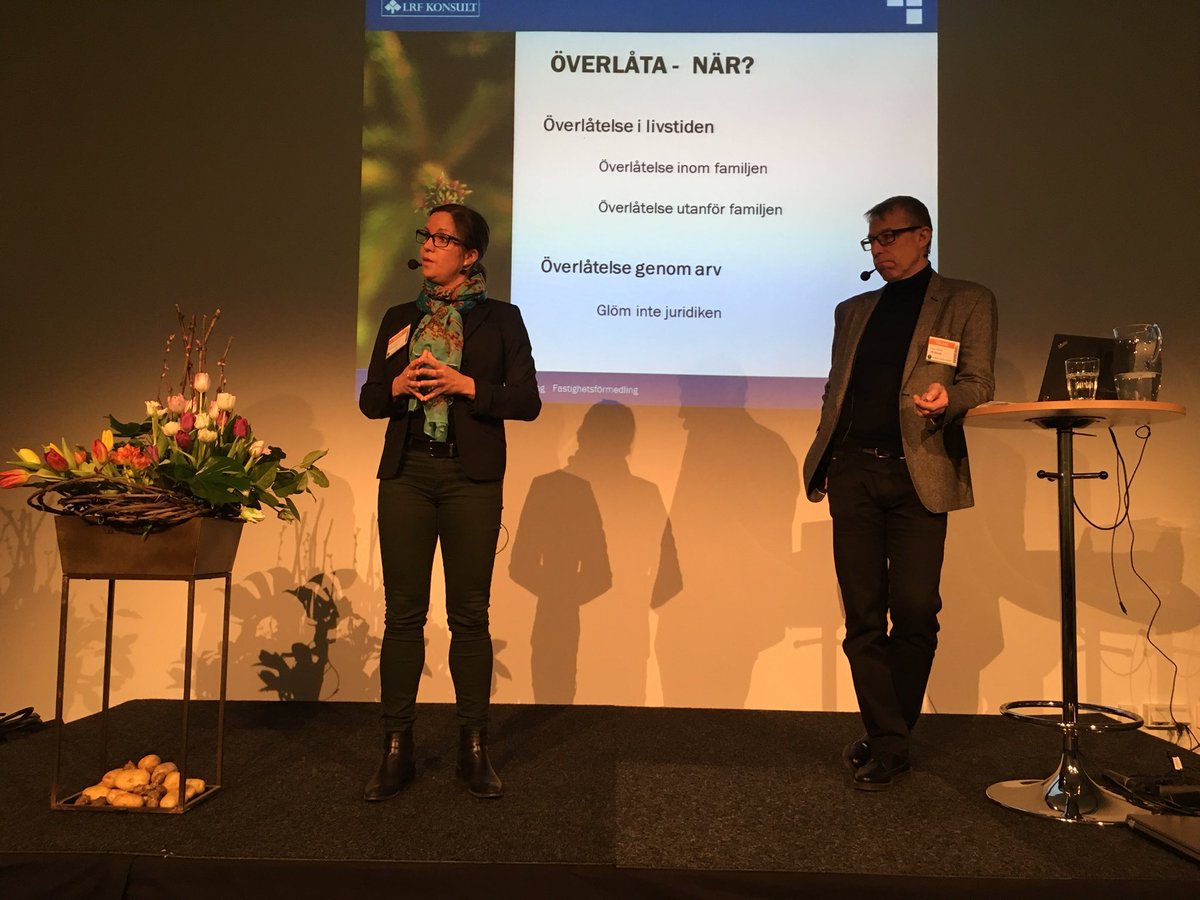 Trend att allt fler lantbruksföretag överlåts till personer utanför familjen. Maria Rommerud och Peter Nilsson  <a href="/LRFKonsult/">LRF Konsult</a> pratar #generationsskifte på #nordicagrosummit #lantbruk <a href="/TidningenATL/">ATL</a> på plats i Malmö.
