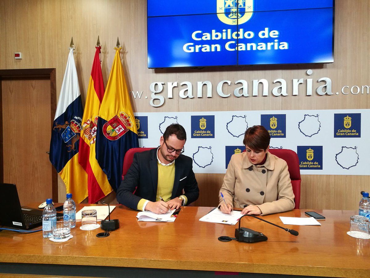 #GranCanaria y #LaPalma se alían para crear sinergias y potenciar sus sellos de tendencias y moda, con la firma de un convenio de colaboración para emprender acciones conjuntas de promoción y formación

> Más información: bit.ly/2nQVeXp

#GranCanariaMC
#IslaBonitaModa
