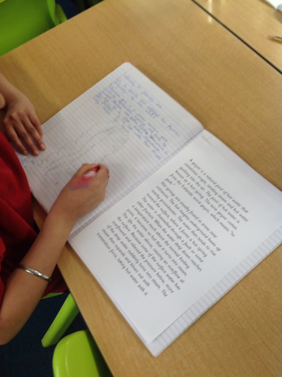 Miss_Coleman1's tweet photo. 4EC are drawing and writing facts about Old Faithful. @Cornerstonesedu #USAgeography @YellowstoneNPS https://t.co/CTjIO4ciMO