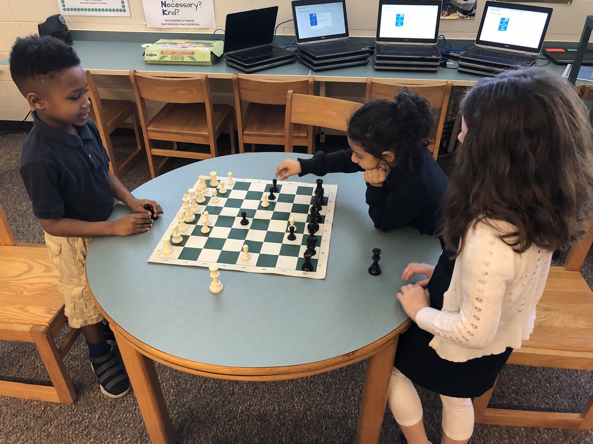 Thanks to @MsSegebarthsAIG chess has become the game of choice 4 <a href="/NWESMediaCenter/">Stephen Maxwell</a> on WAVE days!