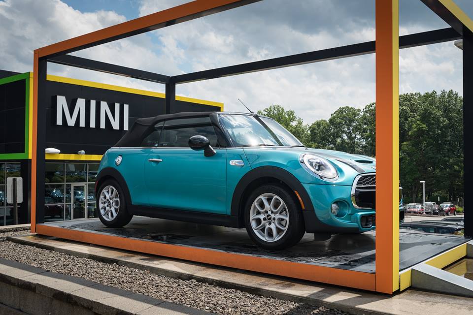 MINIRamseyNJ's tweet photo. Unique in every way! #MINI #MINIUSA #DrivePrestige #PrestigeMINI https://t.co/pSa7uvyjQT