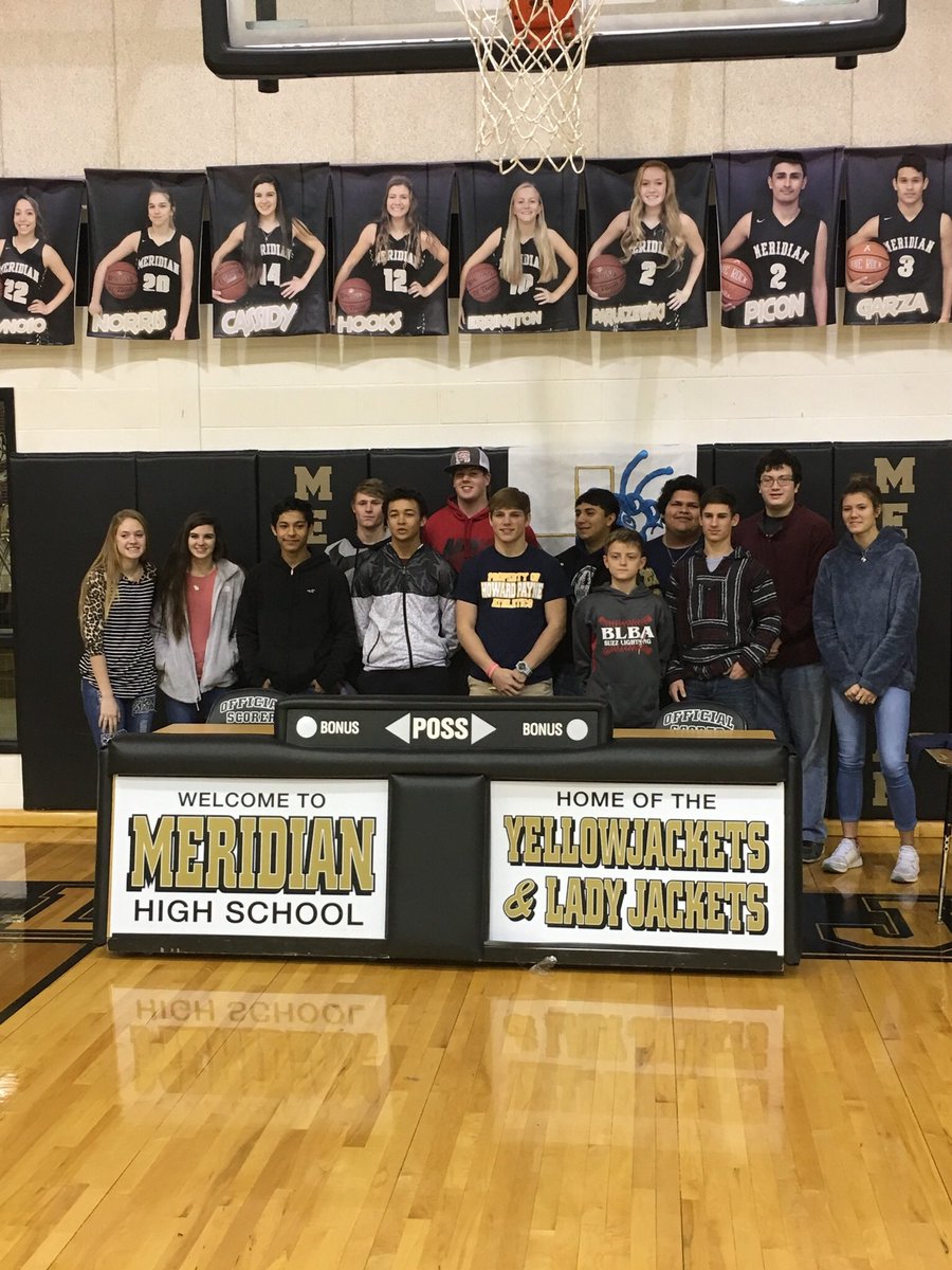 MeridianJackets tweet media