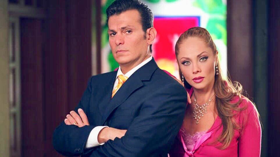 cecilgab11's tweet photo. #13AñosdeLaMadrastra ⭐️Qué afortunada de haber sido dirigida por tí @ericomoralesm en el nacimiento y creación de la inolvidable #Daniela 🙏Estoy “encabronadamente” agradecida y feliz  I♥️EricMorales https://t.co/n8yGZkyVEf