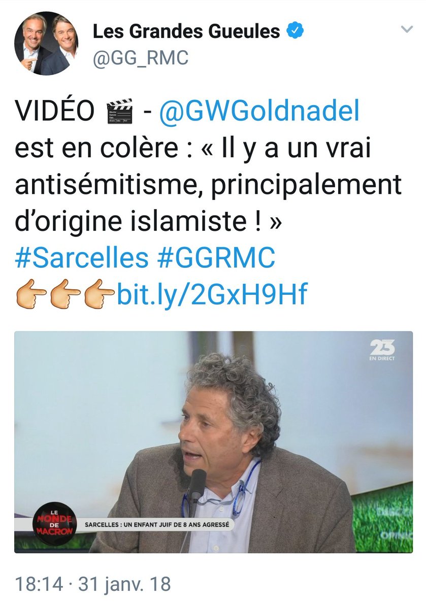 Vanneur's tweet photo. À la fin, on a découvert que c'etait juste un croche-pied entre gamins... c'est peut être pas à Mennel qu'il faut retirer le micro, mais peut être aux adeptes du complot islamico-banlieusards? #Sarcelles https://t.co/PQRrlRX3i7