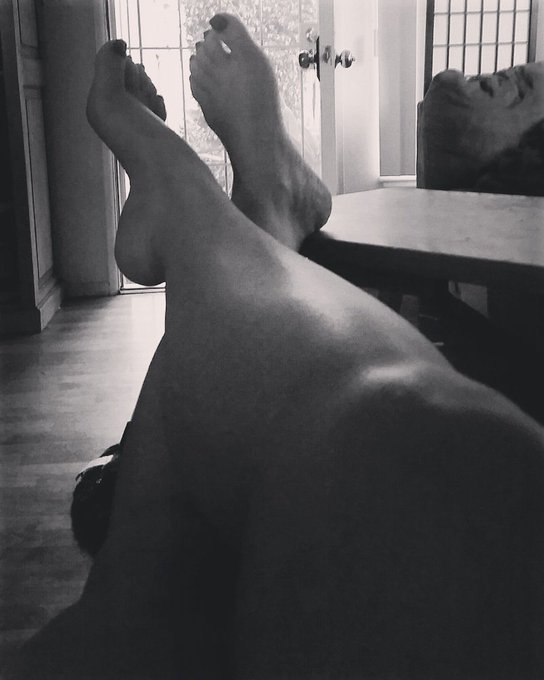 Flashback to a relaxed day  #footmodel #footshow #calvesfordays #smoothlegs #feet #arches #toes #footfetishgroup<a href="/tag/footmodel"class="tags">#footmodel</a><a href="/tag/footshow"class="tags">#footshow</a><a href="/tag/feet"class="tags"><span>#feet</span></a><a href="/tag/pedicure"class="tags"><span>#pedicure</span></a><a href="/tag/toes"class="tags"><span>#toes</span></a><a href="/tag/arches"class="tags"><span>#arches</span></a><a href="/tag/smoothlegs"class="tags"><span>#smoothlegs</span></a><a href="/tag/footfetishgroup"class="tags"><span>#footfetishgroup</span></a>