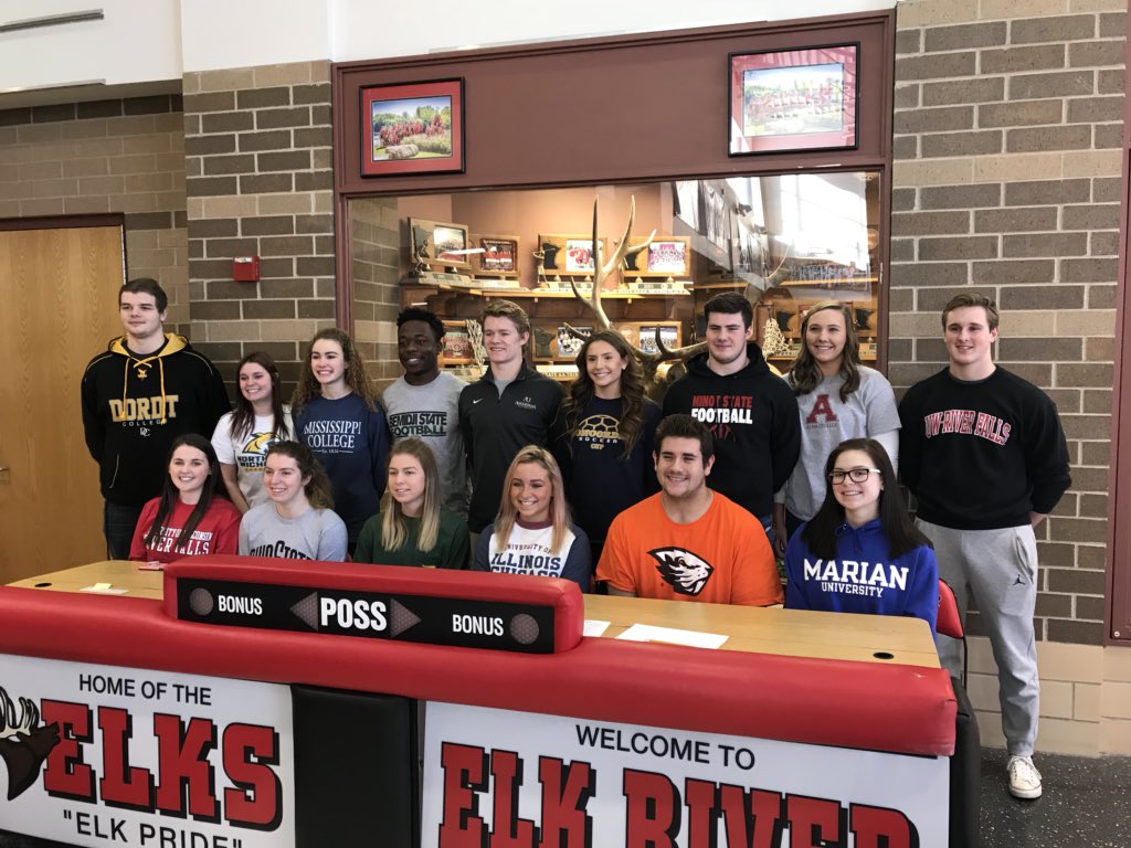 ISD728's tweet image. Best of luck to our future collegiate athletes from @Elk_River_Elks #ElkPride #NationalSigningDay