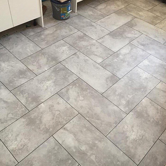 millandstyan's tweet photo. The variety in #LVT choice means you are always in control of our own unique design, this customer in #middlesbrough decided on full tile size herringbone with grout strip ☺️ https://t.co/cZ4gq03dtc