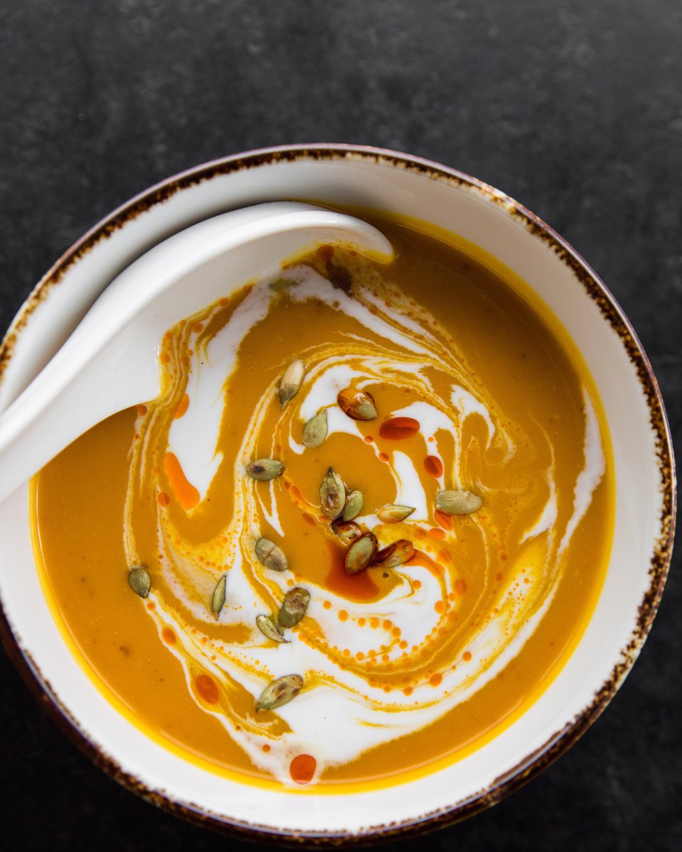 What cold? Savor the warmth of our new organic kabocha squash soup made with sweet coconut cream and spiced pumpkin seeds. #lecolonialhouston #squashsoup