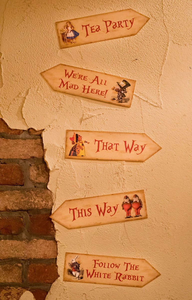 AlphaEventsBham's tweet image. Some photos of our venue from Sunday for our #MadHattersGinTasting ♥️♠️ @thebotanistuk