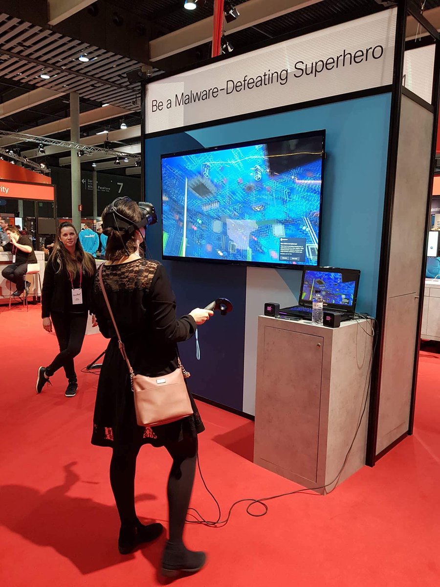 Rox_Mar12's tweet photo. Fun @Cisco Live Barcelona 2018 #superhero #LoveWhereYouWork #WeAreCisco #WeAreADN #KickAS https://t.co/ieODraPOgX