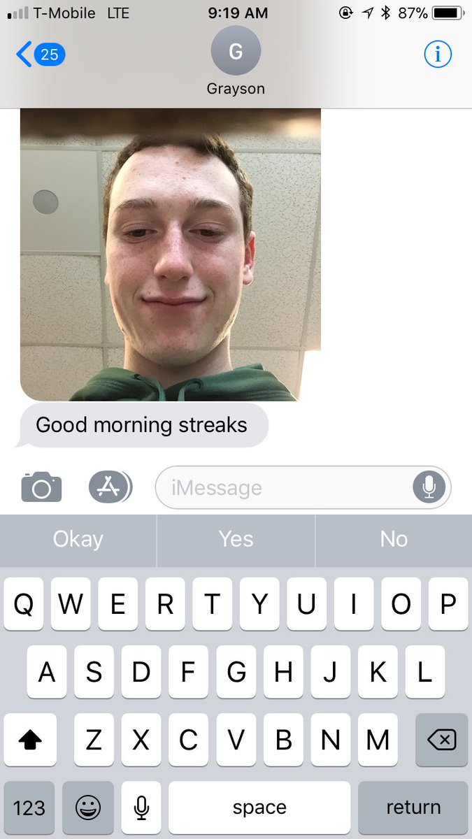 brookegolla's tweet photo. When the Snapchat update is THAT bad https://t.co/APuAASmBhl