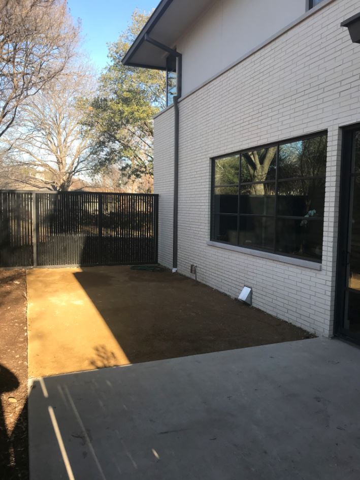 ForeverLawnTX's tweet photo. This beautiful Lakewood backyard just got a little greener! #SelectHD #beforeandafter #foreverlawntexas https://t.co/k4rlOh9P2s
