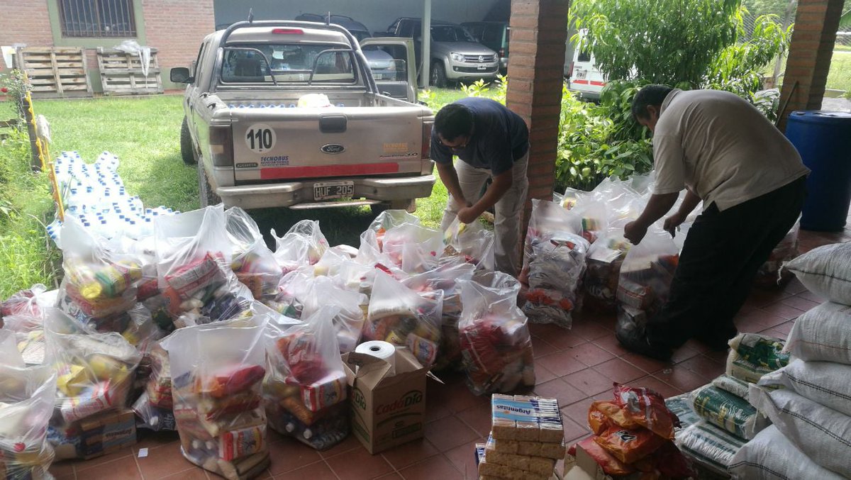 #Inundaciones #SantaVictoriaEste #Salta
Técnicos de @AgroindustriaAR a través de <a href="/intaargentina/">INTA</a> <a href="/UCAR_Agro/">UCAR</a> y la SsAF que trabajan en proyectos de la zona de Santa Victoria Este se encuentran colaborando en la zona bit.ly/2sdhRLf