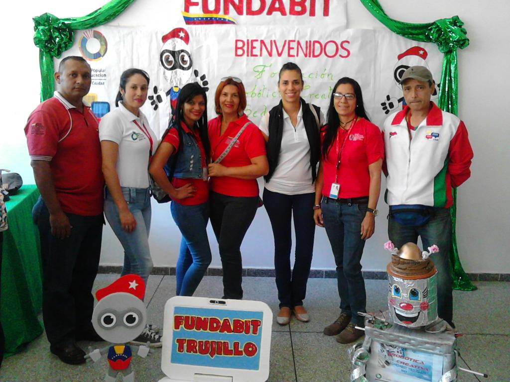 gabycbitrujillo's tweet photo. @Fundabit de 17 aniversario trabajando en las Escuelas brindando Tecnología Liberadora @NicolasMaduro @JauaMiranda @MPPEDUCACION https://t.co/ulusEVW7zD