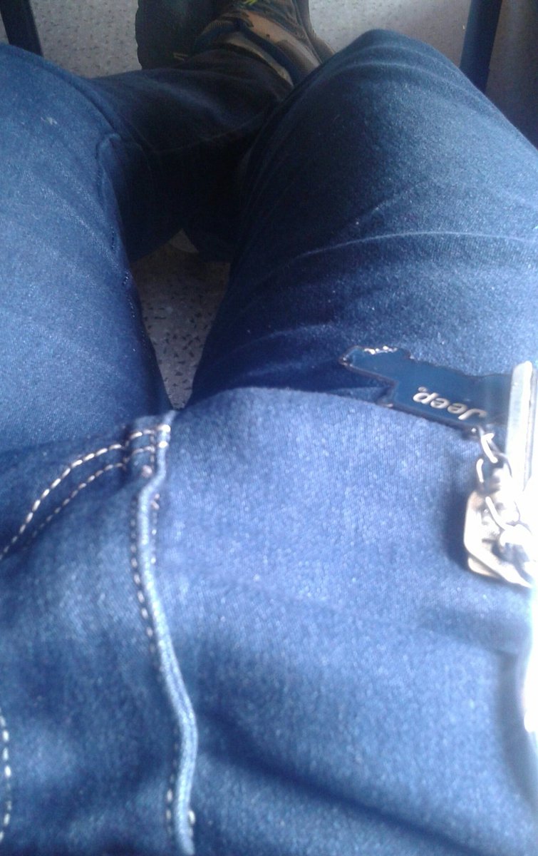 Guerrer31433460's tweet photo. EN LINCE EN PLENA CAPACITACIÓN TENGO CIERTA ELEVACIÓN DE LOS NIVELES DE TESTOSTERONA. Plaza vea Riso 
#morboperu #morbolima #morbomasculino #soloparavarones #singlebutlooking #bulges #Lince https://t.co/lSSmcQfD2K