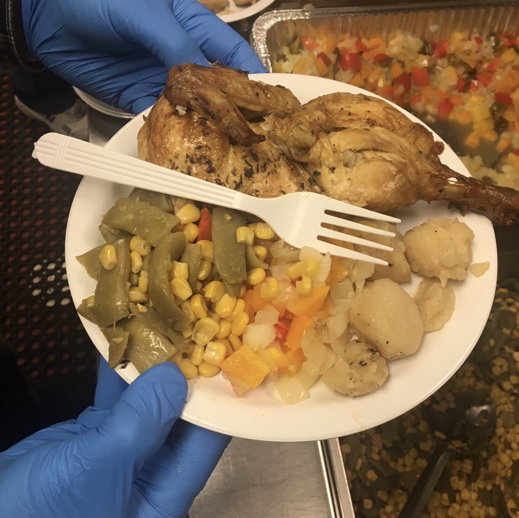 fcbmore's tweet image. Now serving rotisserie #chicken, #succotash, #potatoes, and #veggies until 1pm. Come join us for lunch, #Baltimore!