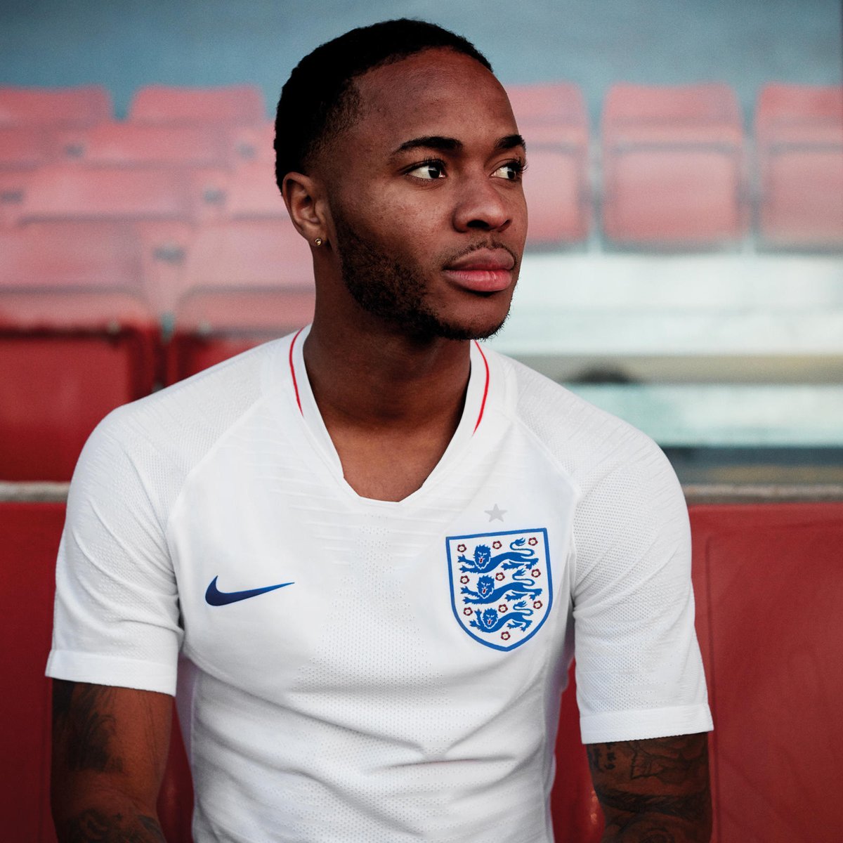 the new england football top