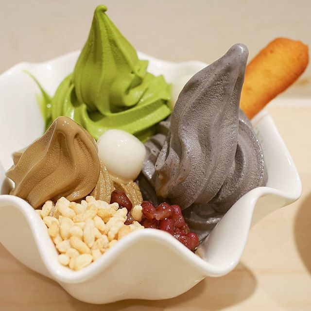 omarubucho's tweet photo. ..
抹茶屋 Matchaya
Triple Flavours Bowl
.
.
.
#抹茶屋 #matchaya #matcha #抹茶 #ほうじ茶#ごま #ドービーゴート #和スイーツ #ソフトクリーム https://t.co/zsHnPRwmll