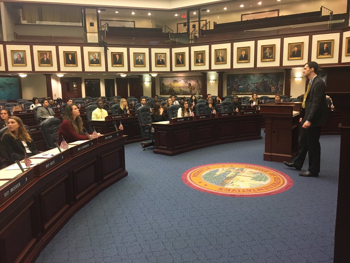 piperprincipal's tweet photo. The @browardschools #R2T18 Group Five Present at the @FLSenate Chambers Listening to IMPORTANT Legislation Being Discussed! https://t.co/me80eB3npl