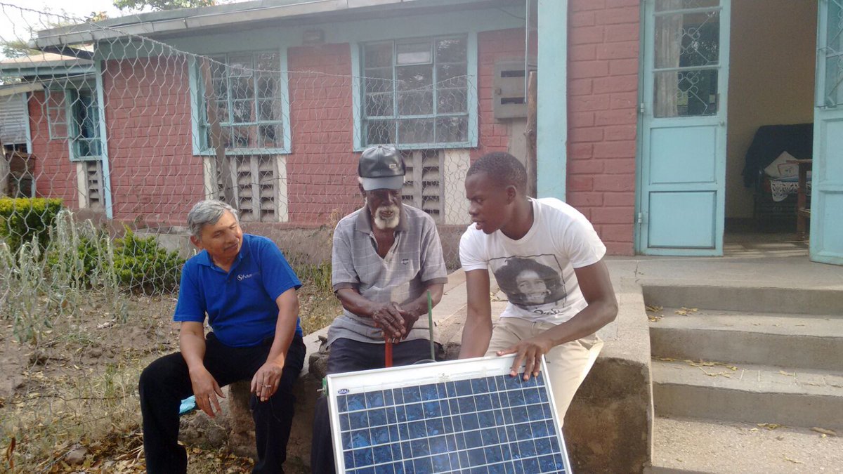 futurepump's tweet photo. The Futurepump (India) factory team are in Western Kenya visiting customers - it's great seeing where the products they work so hard to make go! #FactoryToField #customers #solarirrigation #innovation #fieldwork https://t.co/5JGmFYWhRs