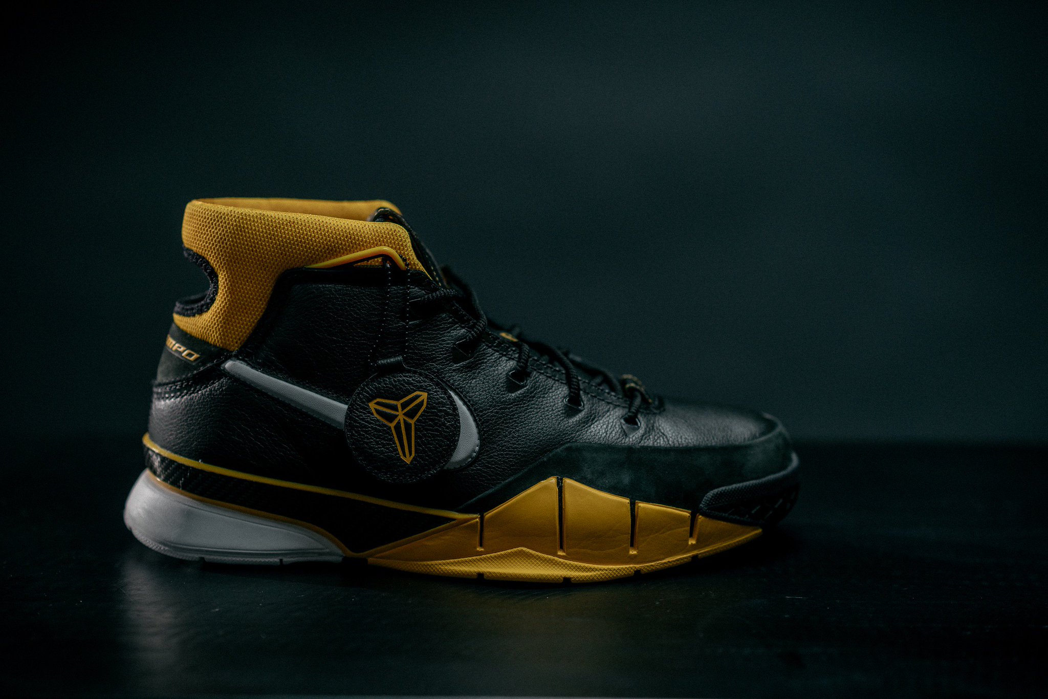 kobe bryant protro 1