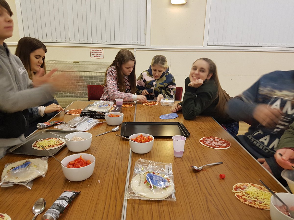 Newshamforum's tweet photo. Pizza wraps and slime tonight #supermessy #Newsham #yum https://t.co/oTexdPFOX0