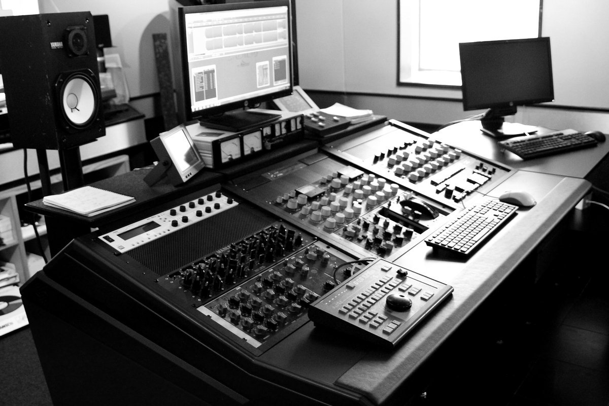 Debut album project with our new desk in Room 5.  "Certified Freaky" by April Towers. The record sounds boss !