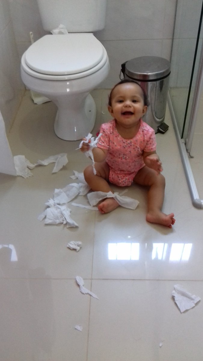 gabegs_'s tweet photo. Vida de irmã mais velha não é fácil não https://t.co/op51AZl3gl
