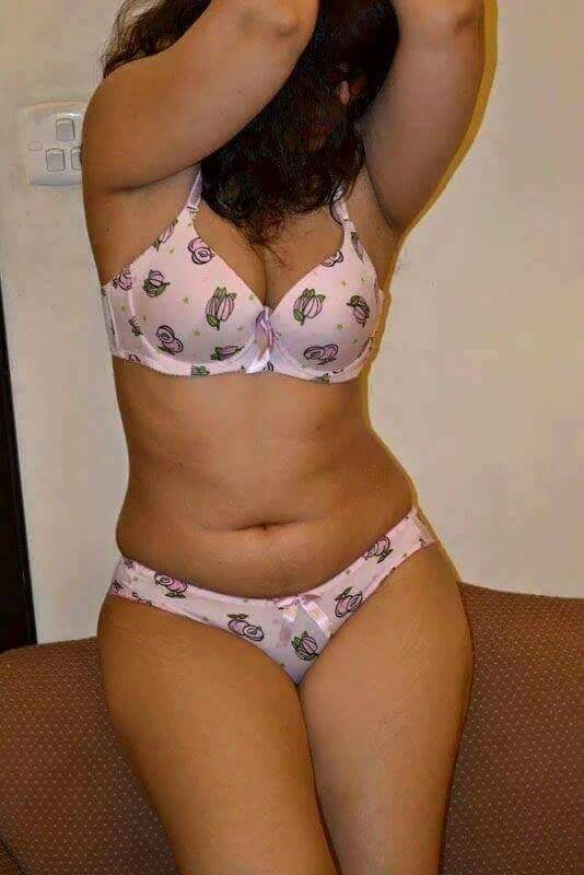 NaughtyBhabhi's tweet photo. #RoseDay 🌹 special.......
@NaughtyBhabhi https://t.co/NW3oOYixaz