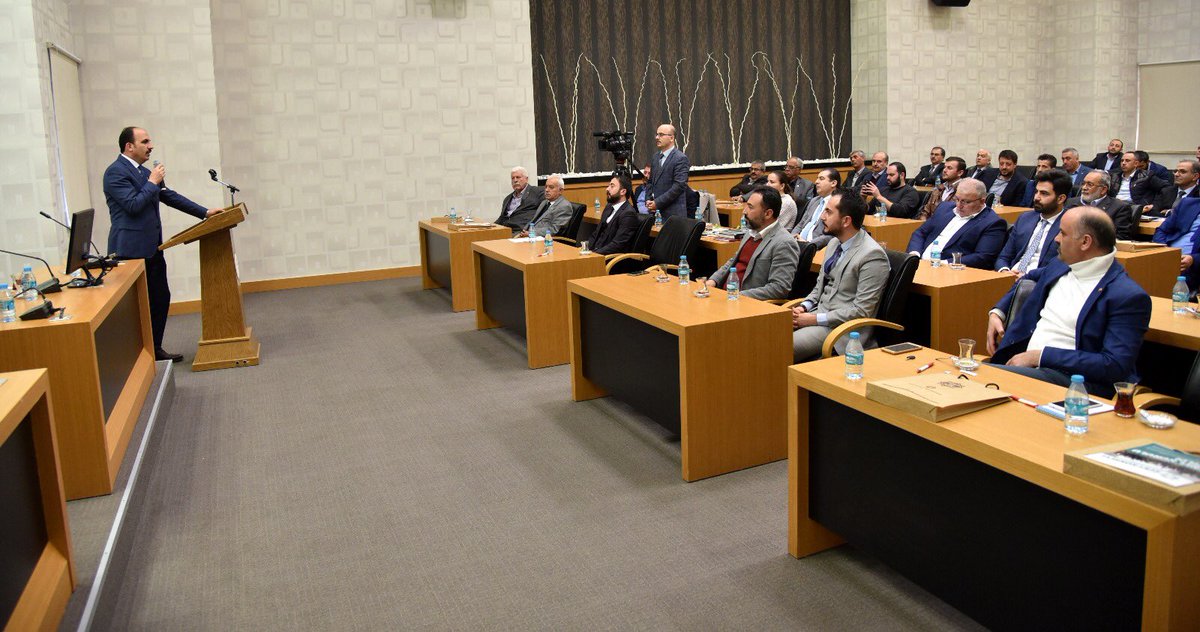 Selçuklu Kent Konseyi Genel Kurulumuzu yaptık. Hizmetlerinden dolayı önceki dönem Başkanı Abdullah Yayla’ya teşekkür eder, Başkanlığa seçilen Veli Vural’a başarılar dilerim.
