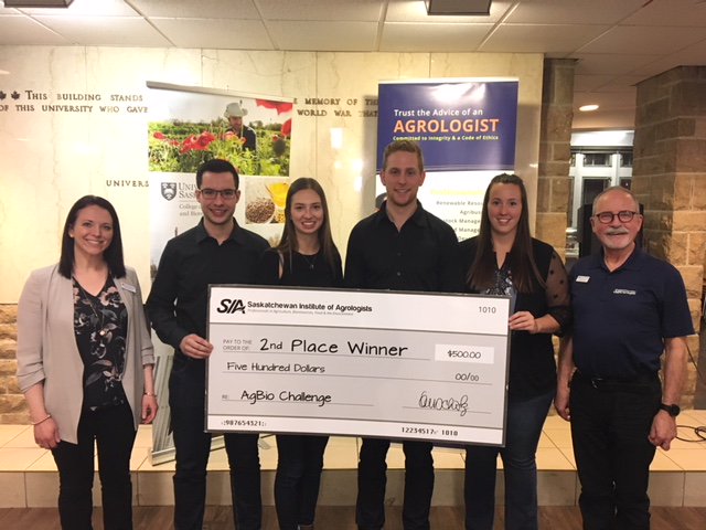 agbiousask's tweet photo. Congratulations to our AgBioChallenge 2018 Winners! Thanks to the SIA for your support! @SKAgrologists #agmorethanever #agriculture https://t.co/RYLjEVHFRN