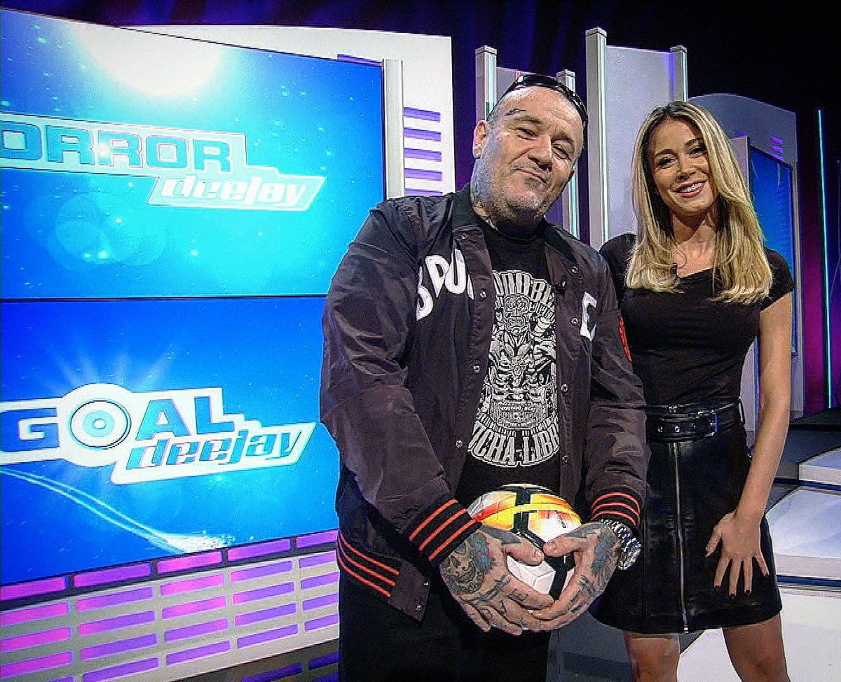 godzfranchini's tweet photo. Stasera 🕖 19 📺 @SkySport 1 @goaldeejay con @DilettaLeotta #goaldeejay #Goaldeejay11 #horrordeejay https://t.co/GSlFmhorui
