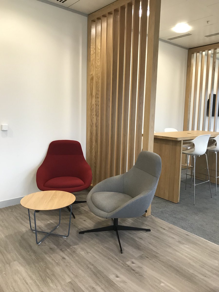 spin_office's tweet photo. @naughtone @HermanMiller #alwayslounge we ❤️ it too! https://t.co/s2V98Xrs08