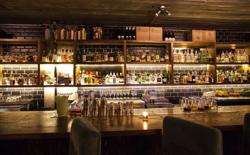 ariauber's tweet photo. Austin is home to a variety of cozy speakeasy-like bars, from @smallvictorybar to @goodlifebarbar, that are perfect for a Valentine's nightcap next week: https://t.co/mvAWpomMc6 https://t.co/asx2dSnkyE