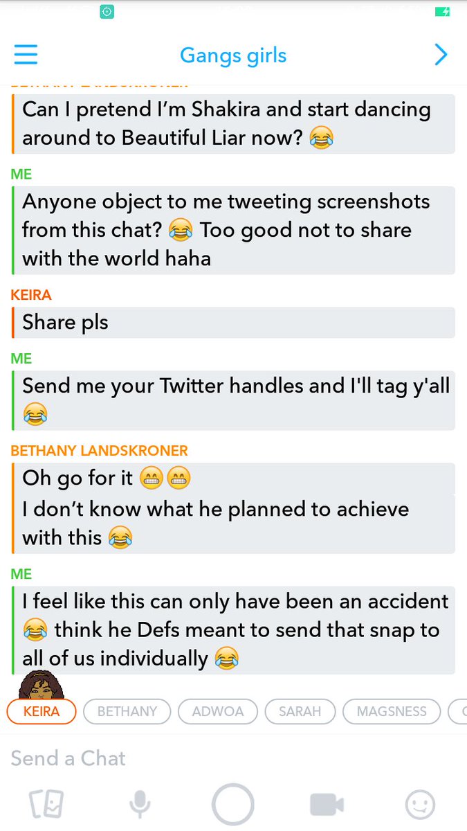 TheGinge1994's tweet photo. When the guy u met in a club one time who's been Snapchatting u ever since asking u to "send nudes" accidentally adds u to a SC group of all the girls he's been chirpsing 😂😂😂 now he left the chat and we all just bonding 💅😂👌 #snapfail #girlgang https://t.co/SKgeFsHTp3