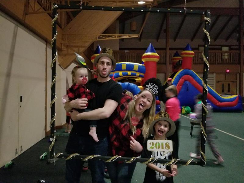ktinty's tweet photo. My friend is a finalist in Cragun's Resort on Gull Lake photo contest. Help Katie rally votes! https://t.co/ZayK5LNQtm @CragunsResort https://t.co/XUE1DbvGdX