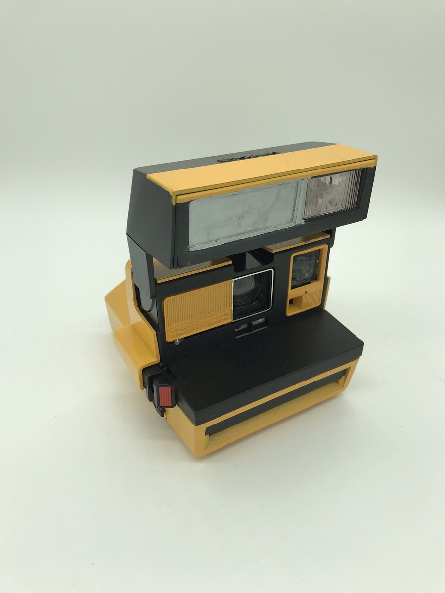 Docenas confesar transacción Life Is Strange Fans on Twitter: "Check out this awesome Polaroid camera, custom painted to resemble Max's yellow one from @LifeIsStrange! To be given away to 'GingerPanda', the lucky Winner of our Docenas confesar transacción Life Is Strange Fans on Twitter: "Check out this awesome Polaroid camera, custom painted to resemble Max's yellow one from @LifeIsStrange! To be given away to 'GingerPanda', the lucky Winner of our