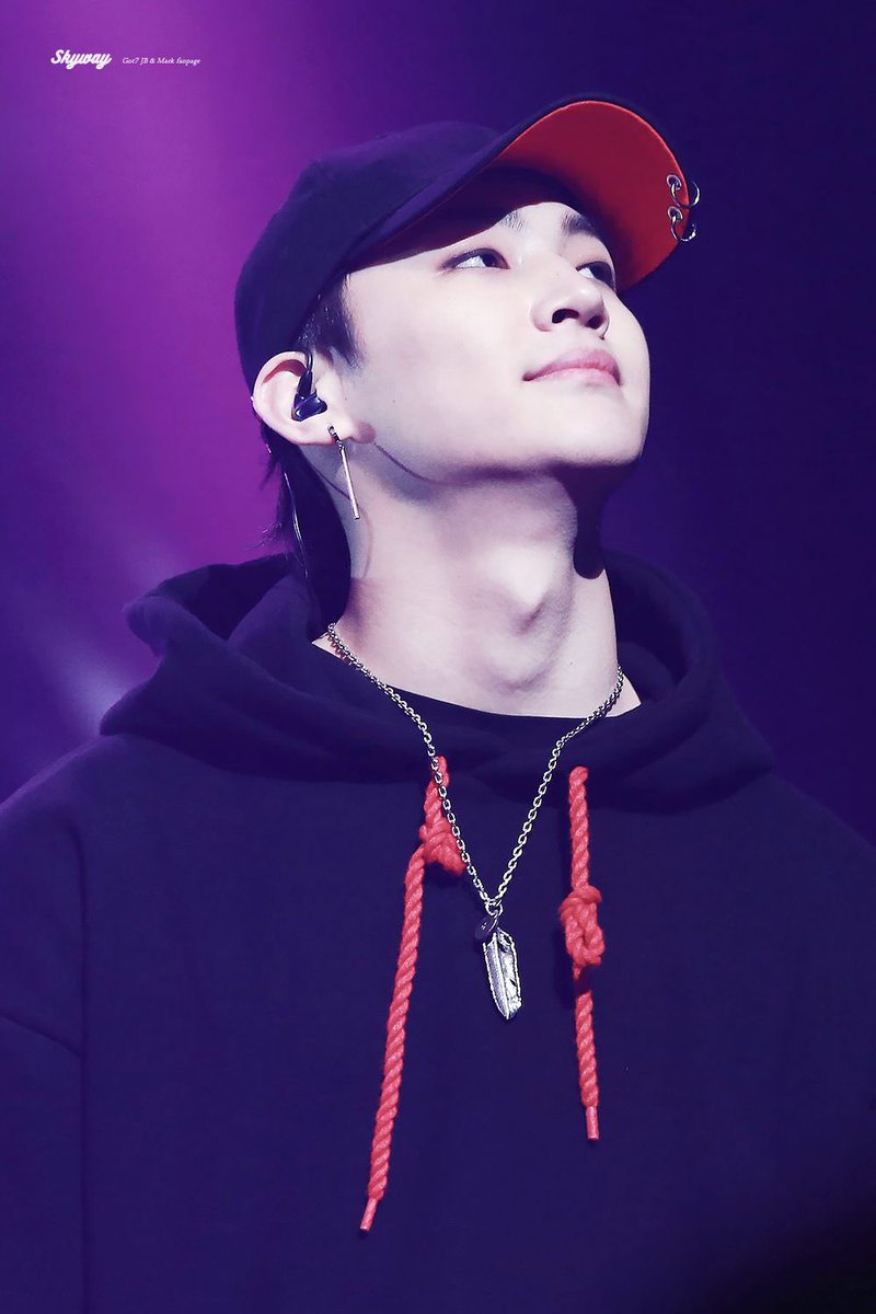 skyway_1694's tweet photo. 180204 GOT7 ♥ I GOT7 4TH FAN MEETING #아가새연구론 

#갓세븐 #GOT7
#재범 #제이비 #JB #마크 #Mark 

🎆🎆🎆🌠🌠🌠 https://t.co/o8g5PcMbnD