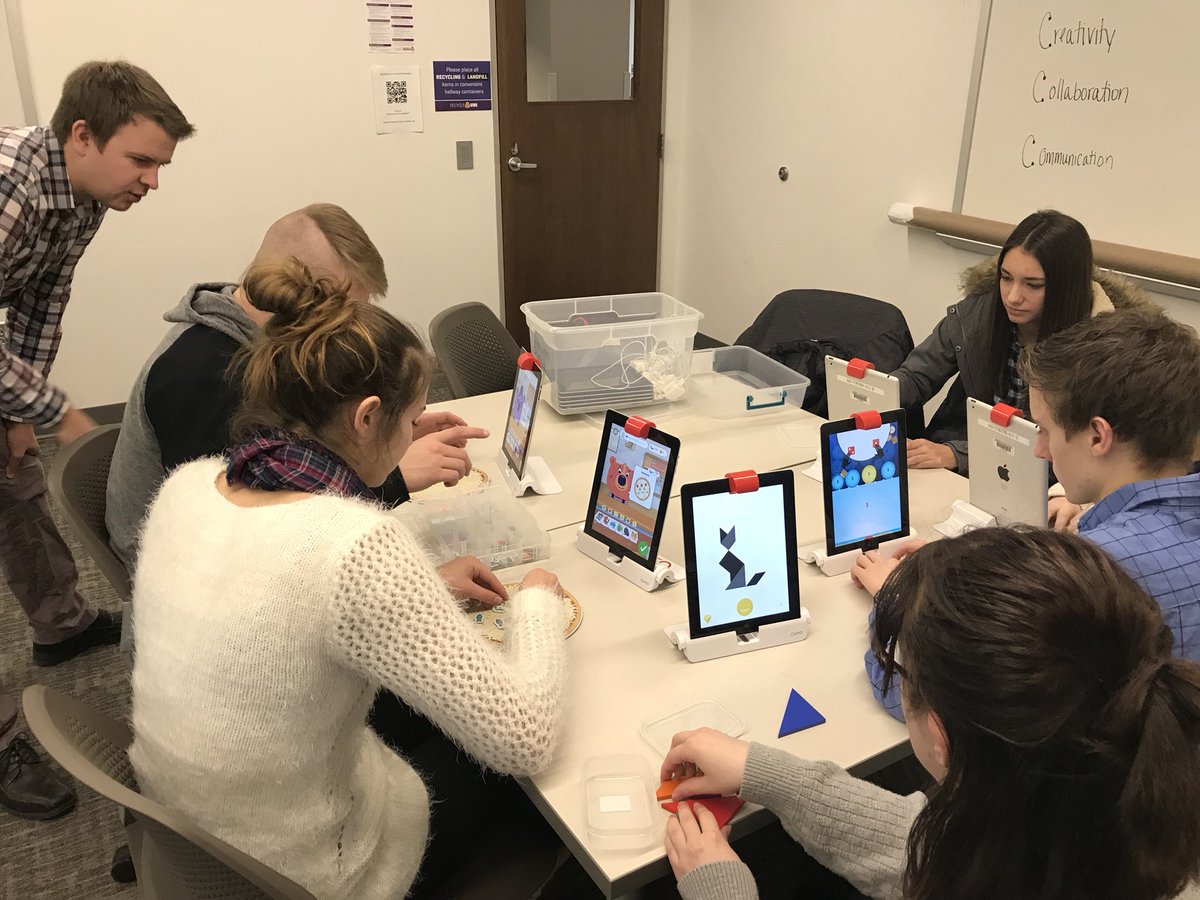 CF_CAPSEdu's tweet photo. Learning about #EDTech today with our amazing instructional/tech coaches @MrsIehl @MrKEngels ..thank you! #ozmos #greenscreen #codapillar #ozbot @GooseChase @digitalbreakout https://t.co/Li6INAB0Qz