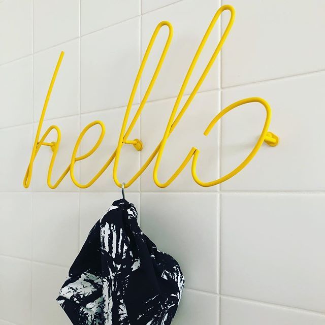 Hello! This bathroom is a breath of fresh air #bathroomdesign #modernbathroom #decor #interiordesign #bathroominspiration #tiles #bathroomhappiness #bathroominspo #bathroomideas #bathroomreno #powderroom #bathroomdecor #bathroomremodel #bathroomsdesigns … ift.tt/2ErNXIa