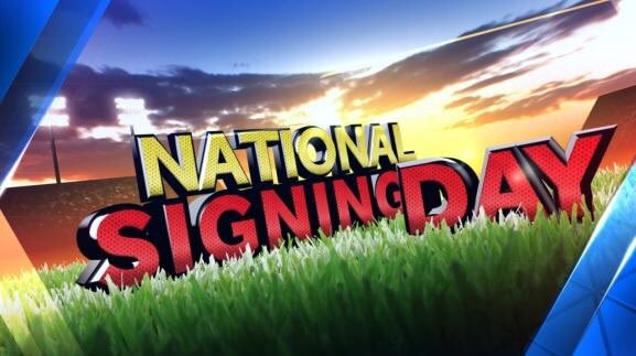 FCBoulder's tweet photo. Today is the day! National signing day for our college bound athletes! Stay tuned all day for updates on who will be playing college soccer next year from FC Boulder! Join us in congratulating our athletes! #nationalsigningday2018 #collegebound #fcbpride #FCBoulder #soccerforlife https://t.co/QcM4dLvATe