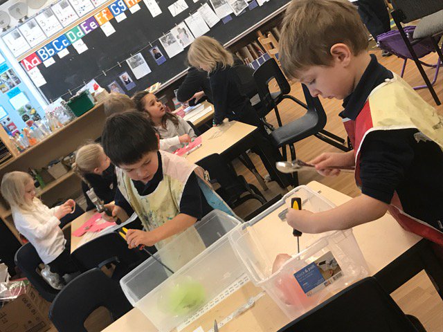 StVincentOak's tweet photo. Our Kindergarten students are digging for dinosaur eggs today! #AchieveBelieveBelong https://t.co/1Bj7WQs3RU
