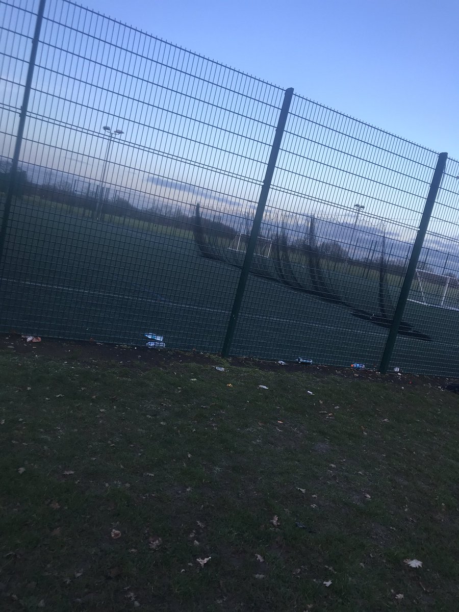 DundeanT's tweet photo. Our beautiful training facilities #SweatStain #VIVALADUNDEAN https://t.co/OghN1GsHtC