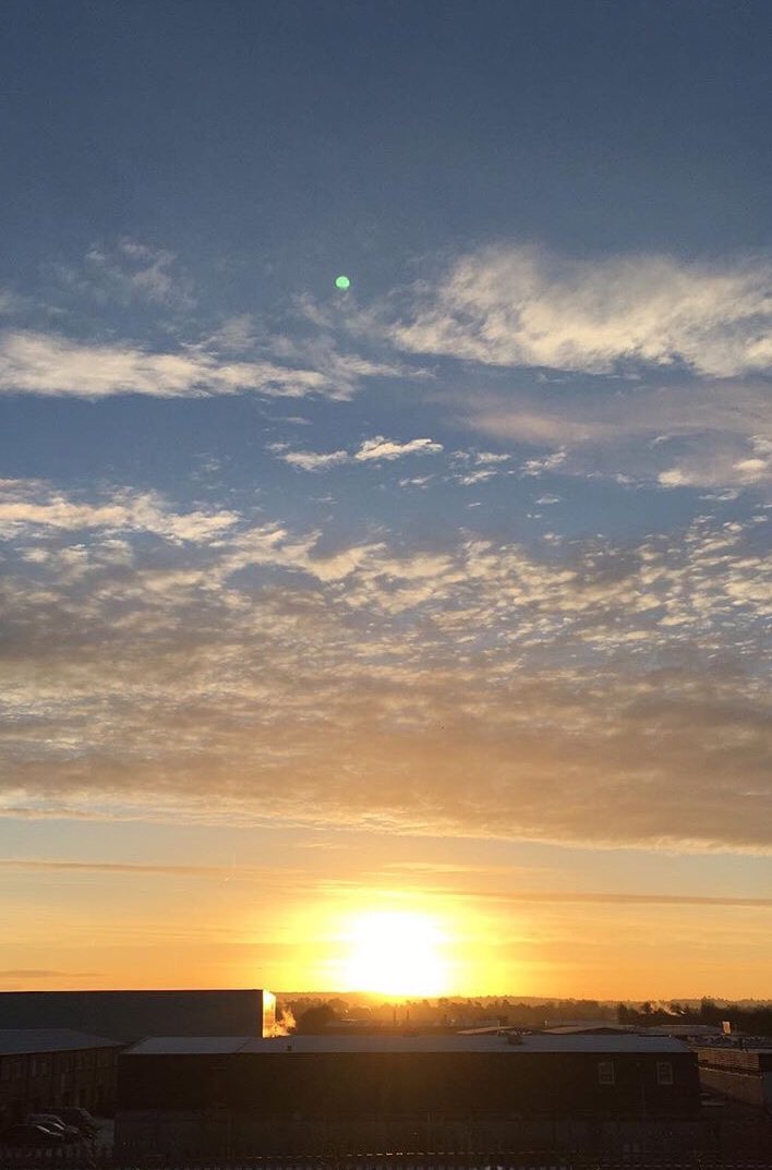 Chilly start but not a bad view from hq this morning🌅
#Belfast #Sunrisedaily #doglovers #dogtreats #dogs