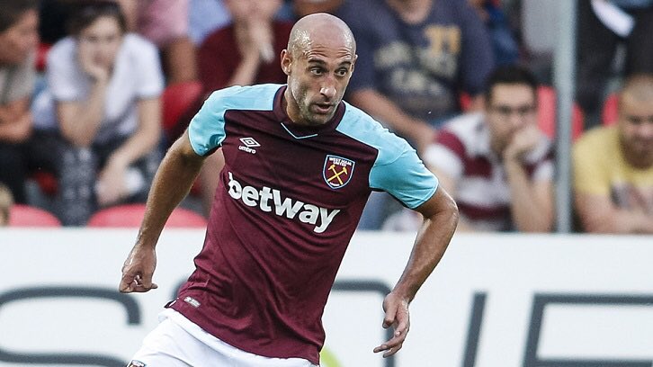 WestHamStats's tweet photo. Average Age of a West Ham Defender is 30.1 https://t.co/lLAY5EhWWt