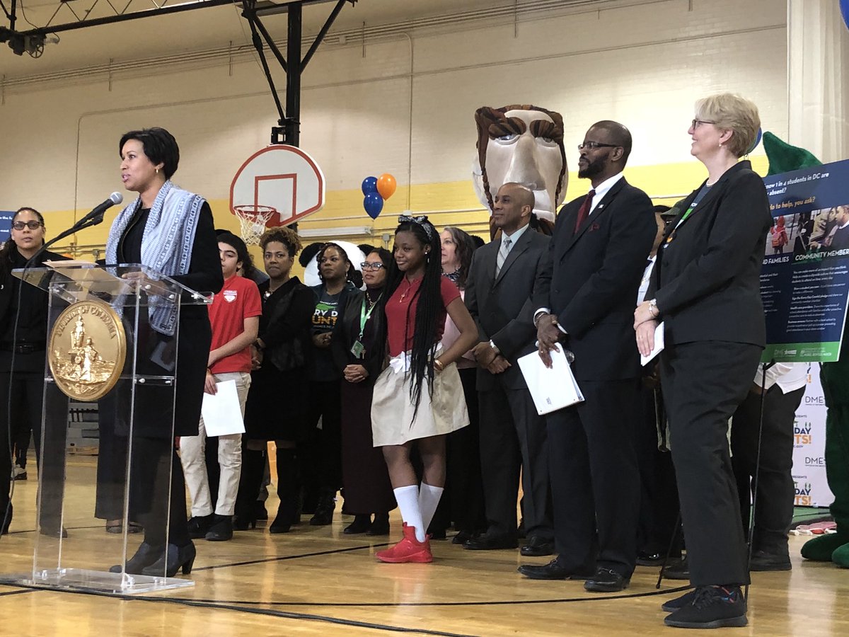 DCDPR's tweet photo. #EveryDayCounts we are at Sousa Middle School for their outstanding school attendance. @MayorBowser congratulating and encourage students and staff before the celebration 🎉 begins. #EdWeekDC #Learn24 https://t.co/AeI1lBTc6i
