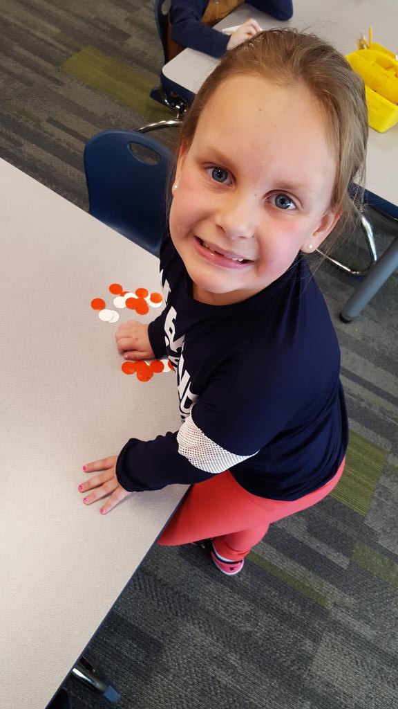 MrsLine_K's tweet image. Thank you Kendra for helping me clean up the BINGO dots! #pioneerskindnesschallenge