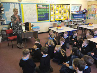 Thanks to Rachel Sweeney @RJSweeneyITV <a href="/ITV/">ITV</a> @ITVNews who visited Y2 today! She showed us how to project our voices and the importance of being confident in front of a camera. All children had the chance to read out a news headline related to our Space topic! #confidenceforlife