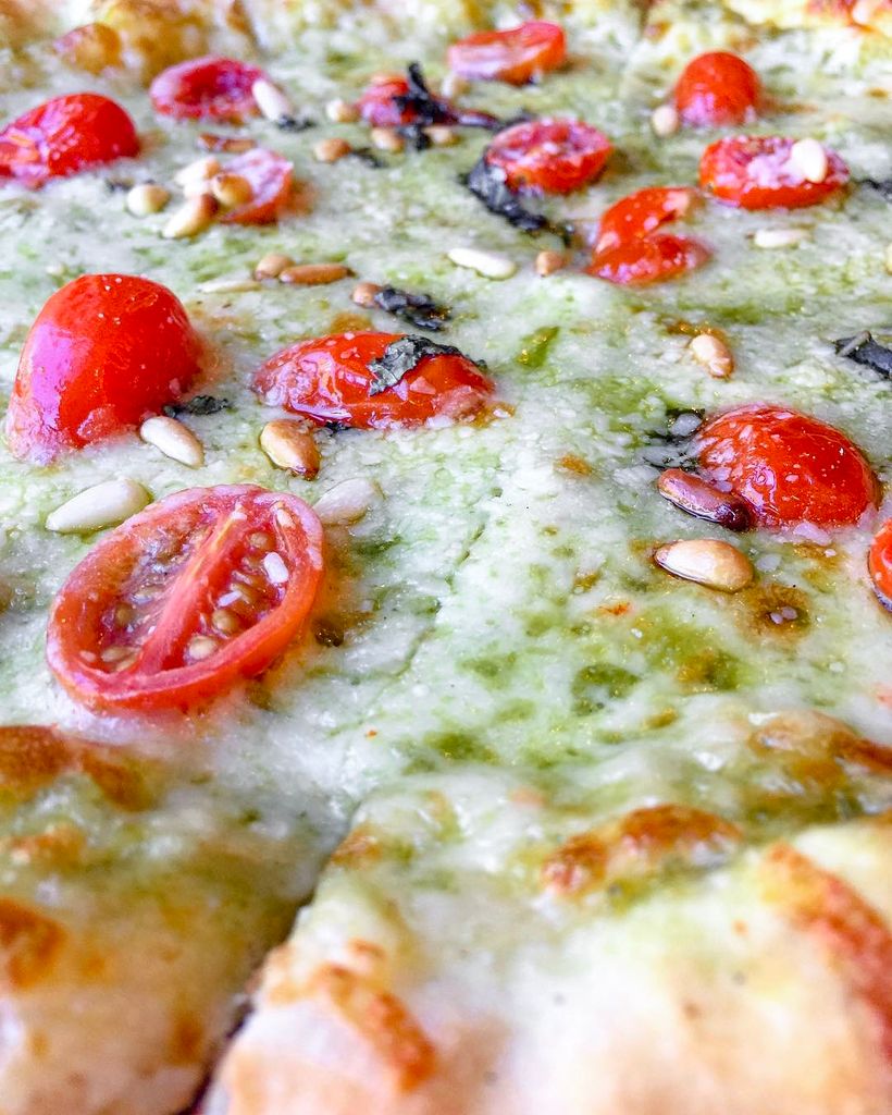 Chicago Pizza Party tweet media